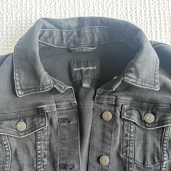 Banana republic black denim jacket - Picture 2 of 6